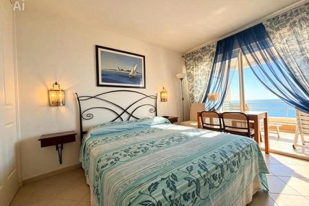 Appartement - 4 pi&egrave;ces - 85 m² - CAP D AIL