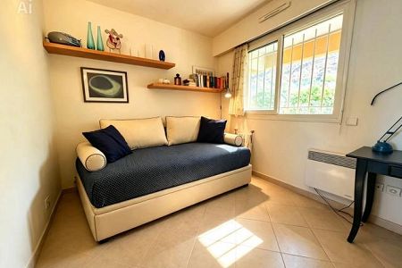 Appartement - 4 pi&egrave;ces - 85 m² - CAP D AIL