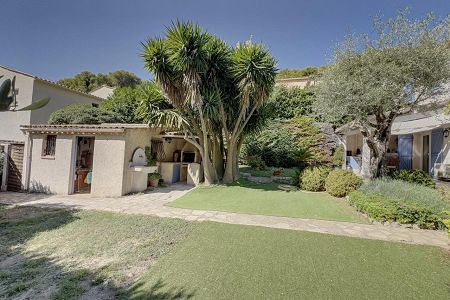 Villa - 5 pi&egrave;ces - 105 m² - La Turbie