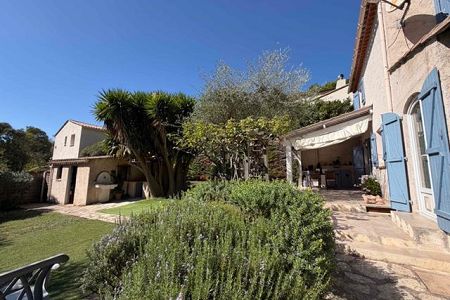 Villa - 5 rooms - 105 m² - La Turbie