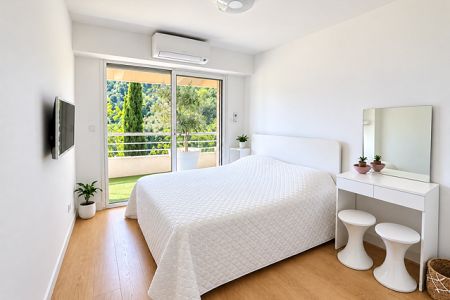Appartement - 4 pi&egrave;ces - 82 m² - BEAUSOLEIL