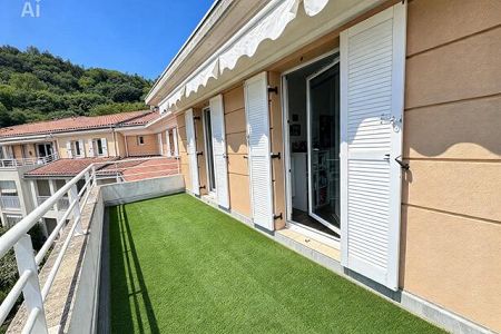 Appartement - 4 pi&egrave;ces - 89 m² - EZE